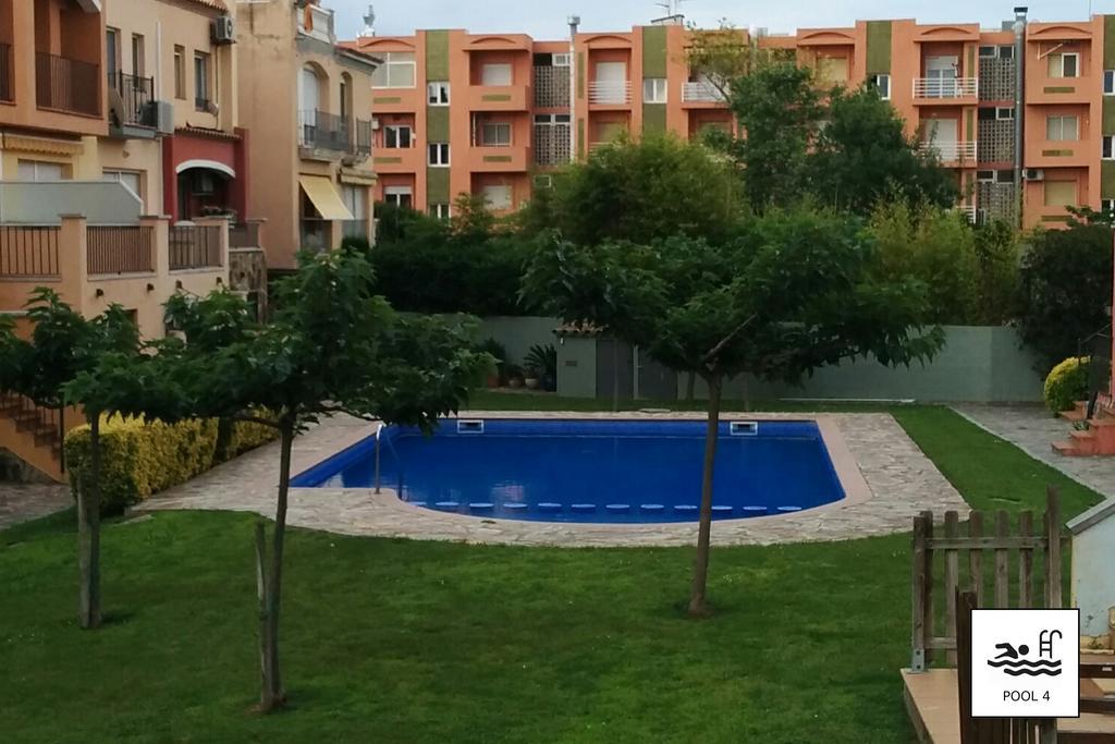 Mirablau Apartment Empuriabrava Exterior foto